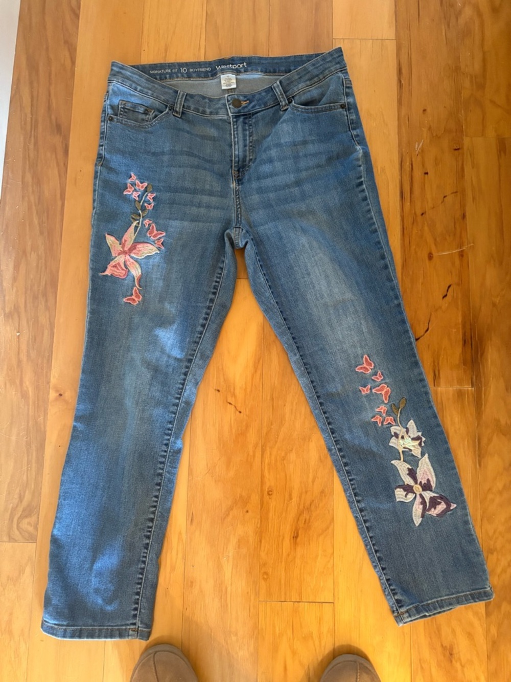 Westport  Boyfriend Jeans with Pink & tan  Floral Embroidery, bo-ho size 10